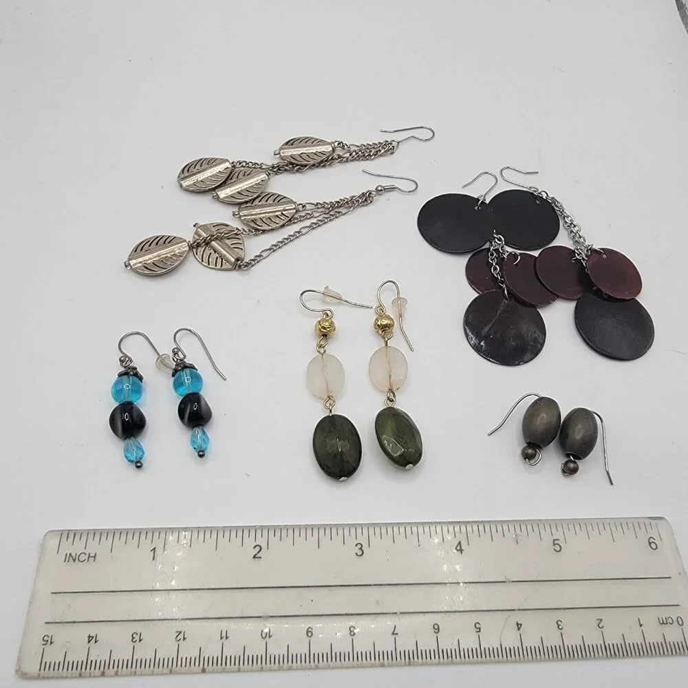 Lot Of Unsigned‎ Wearable Dangle Drop Earrings  Boho Peasant Hippie Look